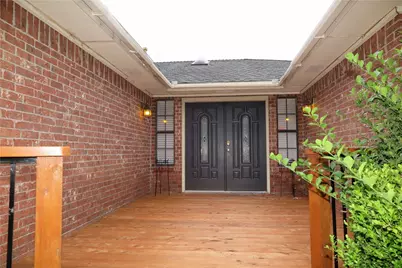 201 Norwood Street W, Georgetown, TX 78628 - Photo 2
