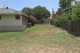 201 Norwood Street W, Georgetown, TX 78628 - Photo 36