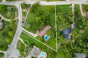 901 Palos Verdes, Leander, TX 78641 - Photo 6