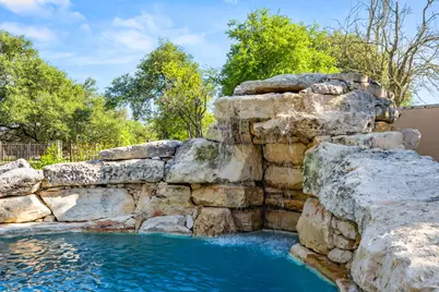 901 Palos Verdes, Leander, TX 78641 - Photo 6