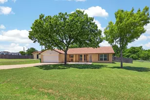 14600 Celestial Ln, Pflugerville, TX 78660 - Photo 2