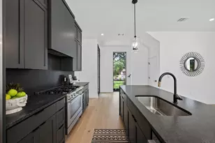 2008 Gathright Cove, Austin, TX 78704 - Photo 10