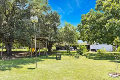 18700 San Marcos Highway, Martindale, TX 78655 - Photo 24