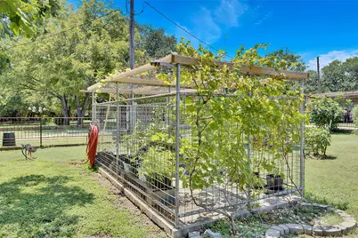 18700 San Marcos Highway, Martindale, TX 78655 - Photo 26