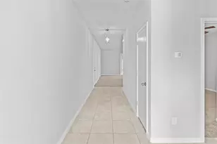 245 E Broade St, Leander, TX 78641 - Photo 4