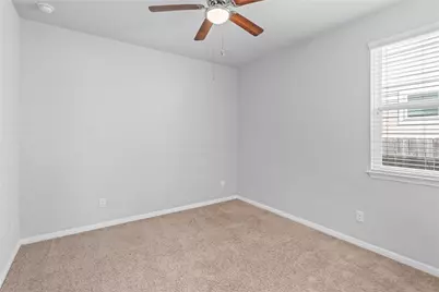 245 E Broade Street, Leander, TX 78641 - Photo 8