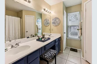 6601 Vougeot Drive, Austin, TX 78744 - Photo 10