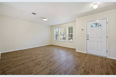 11112 Chatam Berry Lane, Austin, TX 78748 - Photo 4