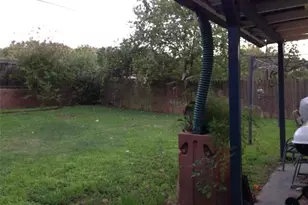 1917 Castle Gate Cir, San Marcos, TX 78666 - Photo 12