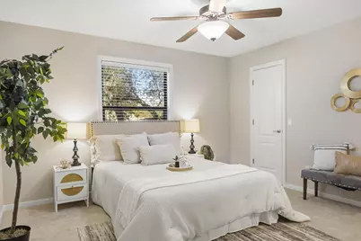 14021 Ashton Woods Circle, Austin, TX 78727 - Photo 32