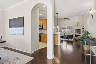 14021 Ashton Woods Cir, Austin, TX 78727 - Photo 4