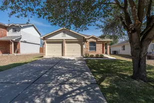 164 Pearl Lake Dr, Kyle, TX 78640 - Photo 2