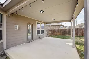 202 Quarryman Dr, Hutto, TX 78634 - Photo 34