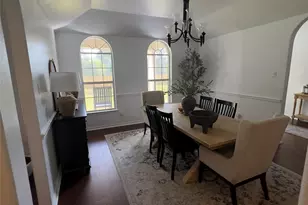 310 E 10th St, Elgin, TX 78621 - Photo 10