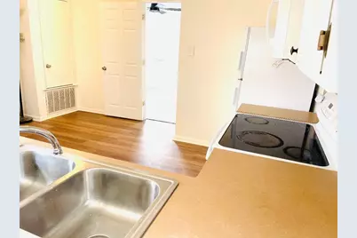 5608 Cougar Drive #203, Austin, TX 78745 - Photo 4