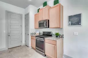 900 Banister Ln, Austin, TX 78704 - Photo 12