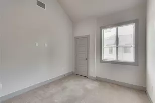 900 Banister Ln, Austin, TX 78704 - Photo 20