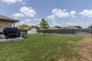 327 Comal Run, Hutto, TX 78634 - Photo 26