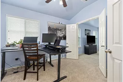 327 Comal Run, Hutto, TX 78634 - Photo 16