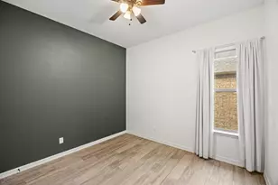 366 Mirafield Ln, Austin, TX 78737 - Photo 10