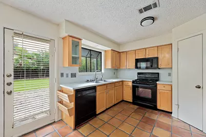 8022 Scotland Yard, Austin, TX 78759 - Photo 12