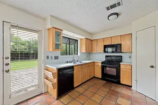 8022 Scotland Yard, Austin, TX 78759 - Photo 12