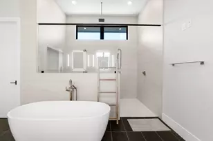 18601 Sugar Maple Dr, Lago Vista, TX 78645 - Photo 24