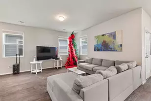 242 Barley Ln, Elgin, TX 78621 - Photo 8