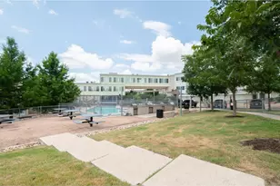 604 N Bluff Dr, Austin, TX 78745 - Photo 24
