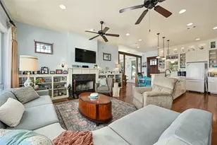 1009 Lauder Dr, Spicewood, TX 78669 - Photo 8
