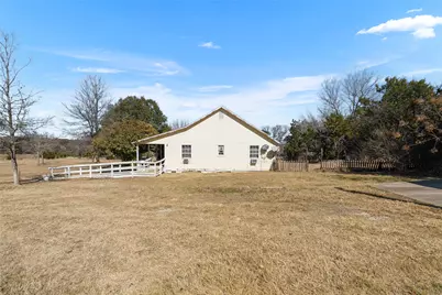 351 County Road 326, Bertram, TX 78605 - Photo 24
