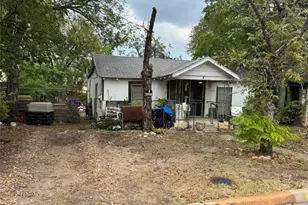 2010 Peoples St, Austin, TX 78702 - Photo 2