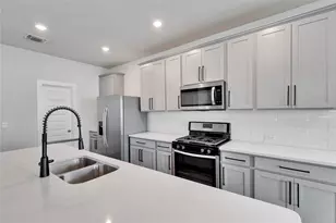 7408 Acela Trl, Austin, TX 78744 - Photo 10