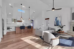 516 Ronay Dr S, Spicewood, TX 78669 - Photo 2