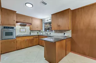 5723 Highland Hills Dr, Austin, TX 78731 - Photo 8