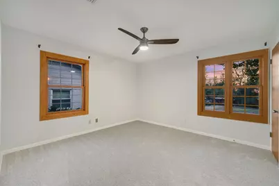 5723 Highland Hills Drive, Austin, TX 78731 - Photo 16