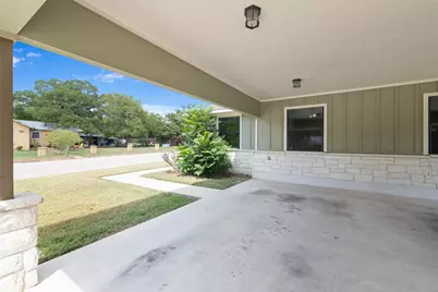 1215 Sherrard Street #B, Burnet, TX 78611 - Photo 2