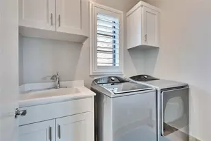 18612 Flying J Blvd, Spicewood, TX 78669 - Photo 22