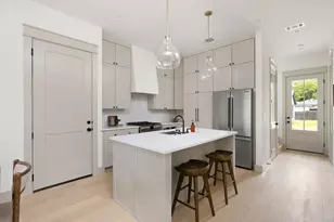 2503 E 18th St, Austin, TX 78702 - Photo 16