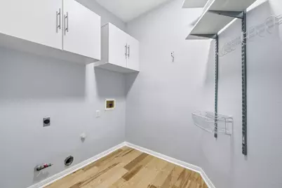 10033 Scull Creek Drive, Austin, TX 78730 - Photo 20