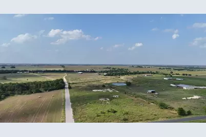 1701 County Road 417, Taylor, TX 76574 - Photo 12