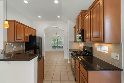 1689 Hidden Springs Path, Round Rock, TX 78665 - Photo 10
