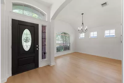 1689 Hidden Springs Path, Round Rock, TX 78665 - Photo 4