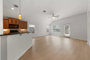 1689 Hidden Springs Path, Round Rock, TX 78665 - Photo 12
