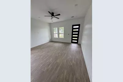 710 Bland Street, Taylor, TX 76574 - Photo 2