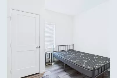 911 W 22nd Street #306, Austin, TX 78705 - Photo 10