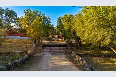 1600 Alpine Trail, San Marcos, TX 78666 - Photo 4