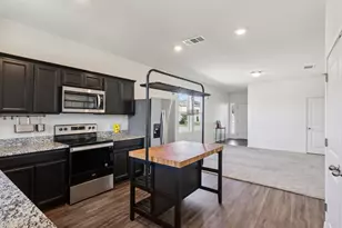 19420 Cloudy Bay Dr, Pflugerville, TX 78660 - Photo 16