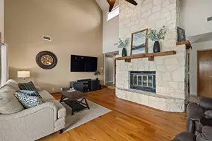 110 Riverwood Dr, Georgetown, TX 78628 - Photo 8