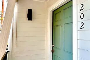112 W 38th St, Austin, TX 78705 - Photo 2